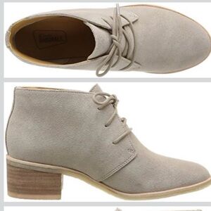 Clark’s Original Phenia Carnaby Beige Suede Ankle Boot